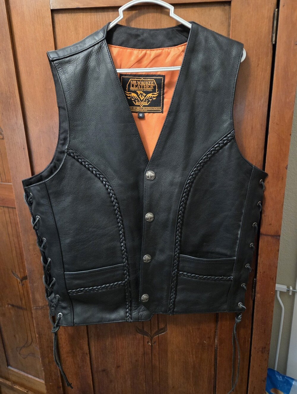 Milwaukee Leather Vesy